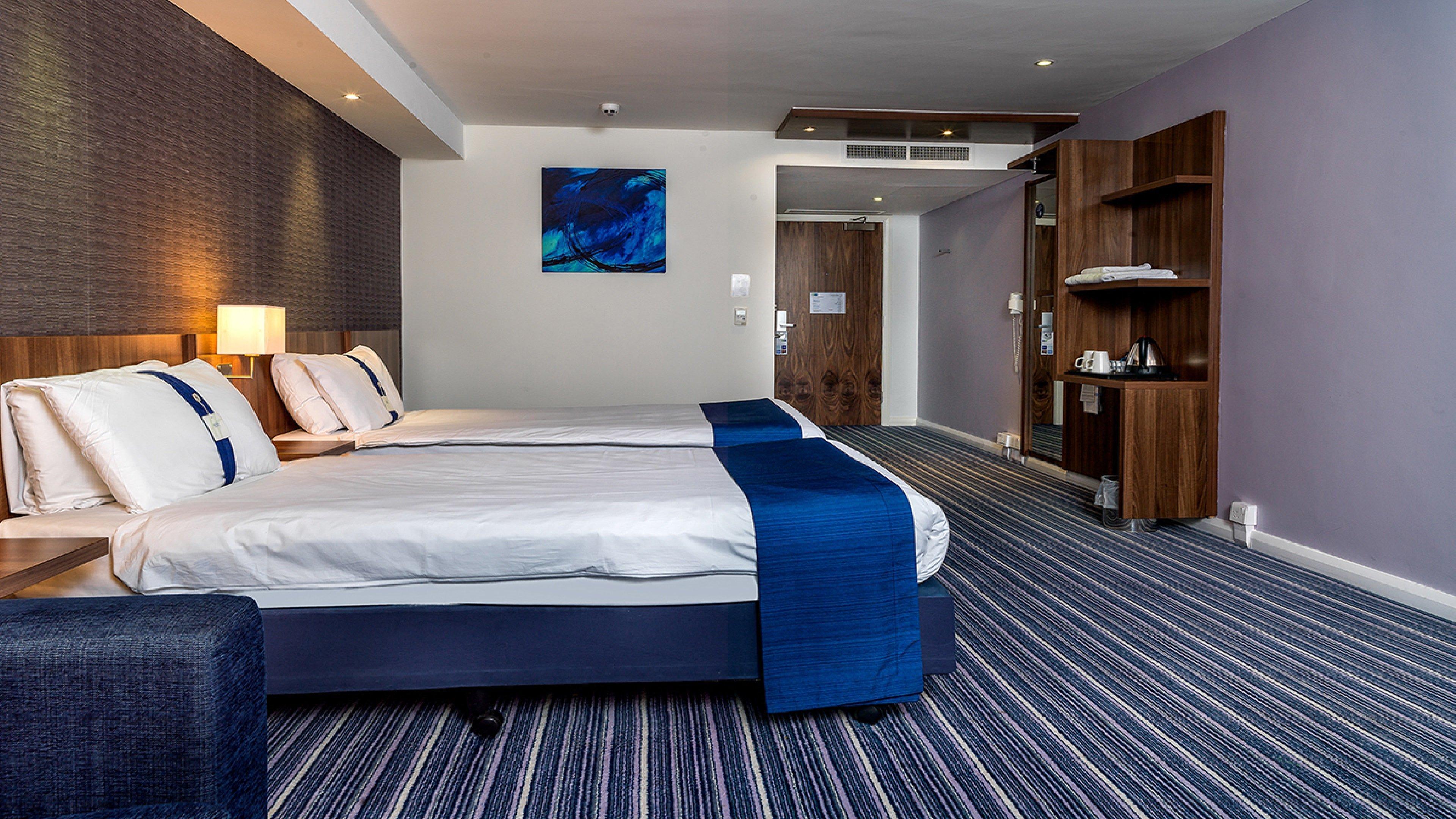 Holiday Inn Express Glenrothes By Ihg Экстерьер фото
